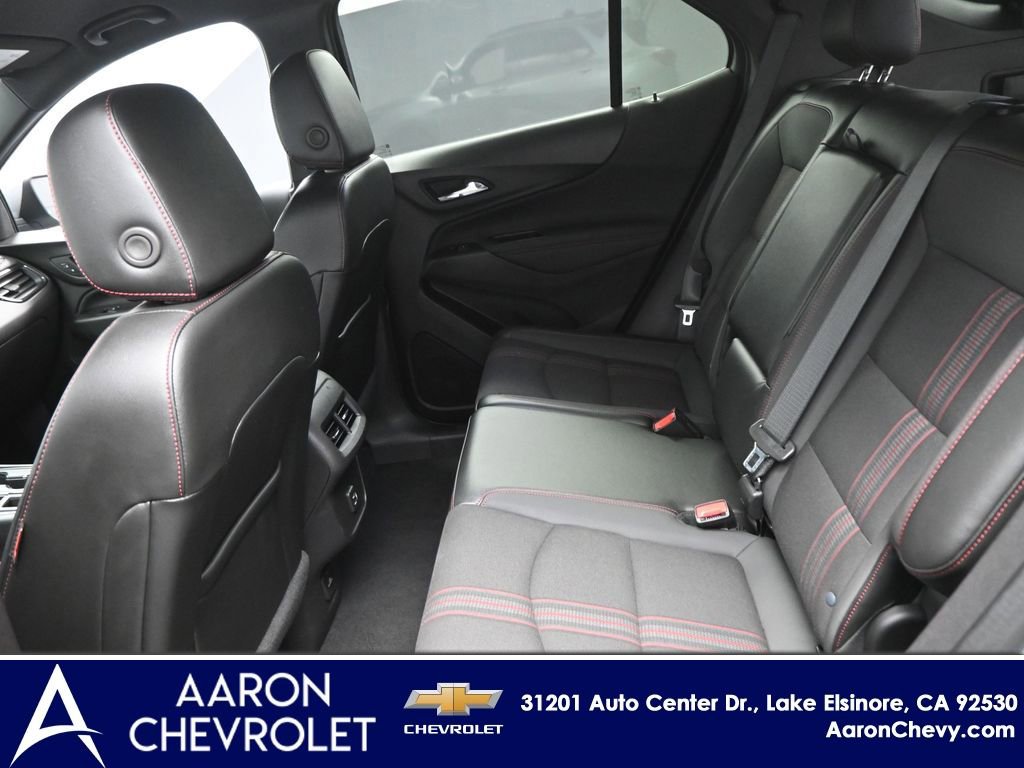 New 2024 Chevrolet Equinox RS image 18