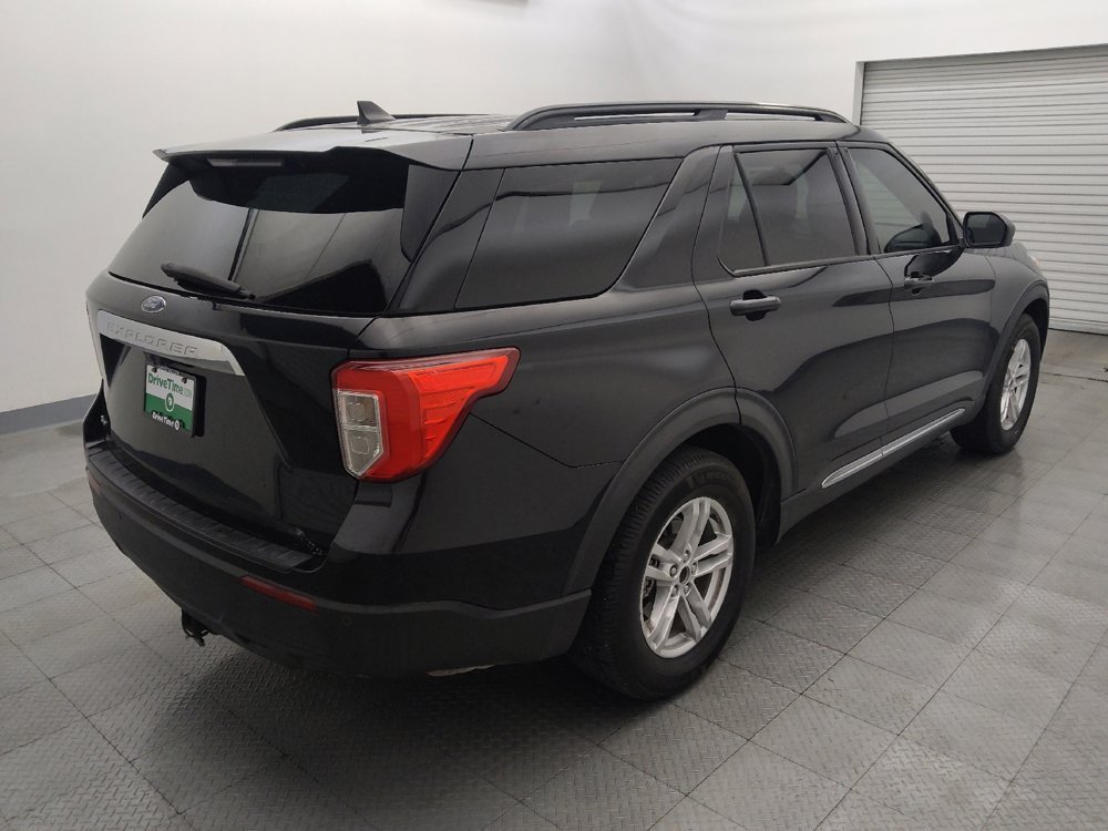 Used 2021 Ford Explorer XLT RWD image 9