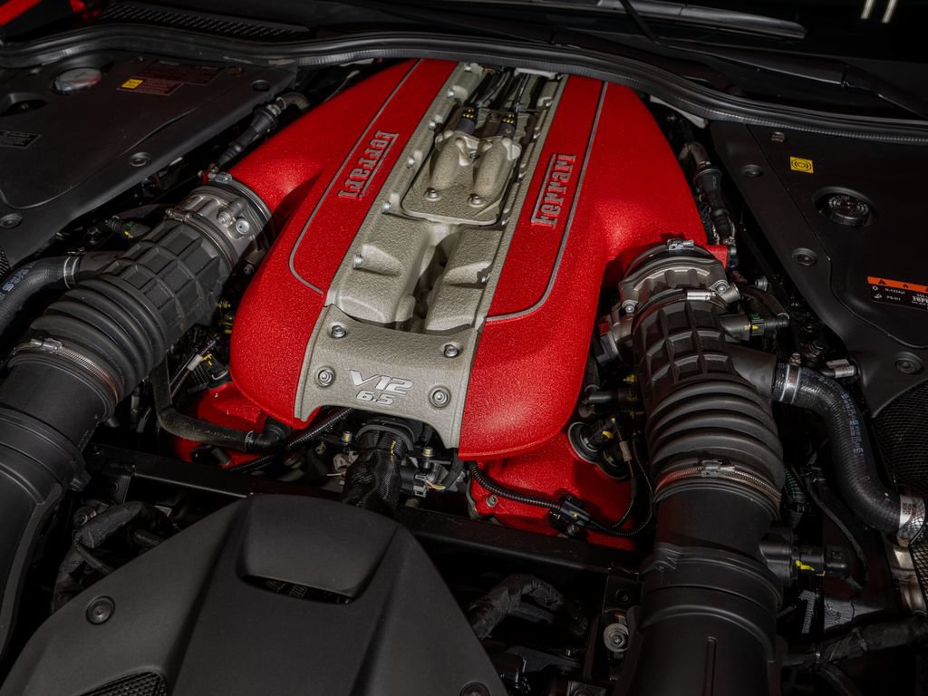 Certified 2022 Ferrari 812 GTS RWD image 41