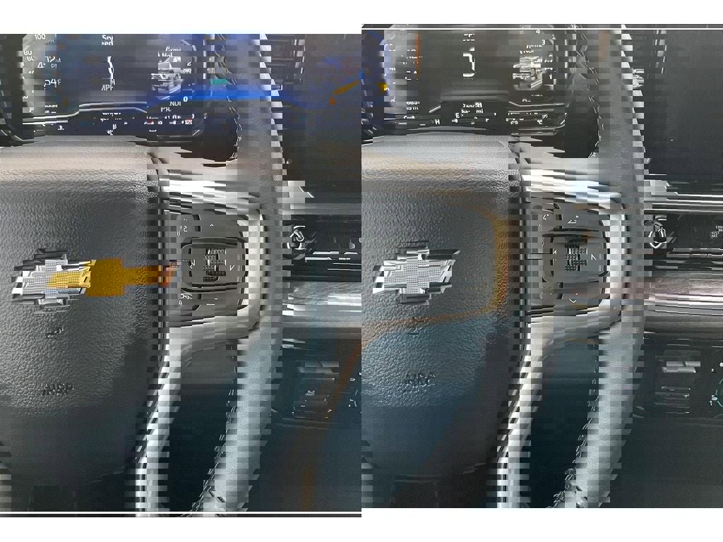 Used 2025 Chevrolet Silverado 3500 LTZ image 21