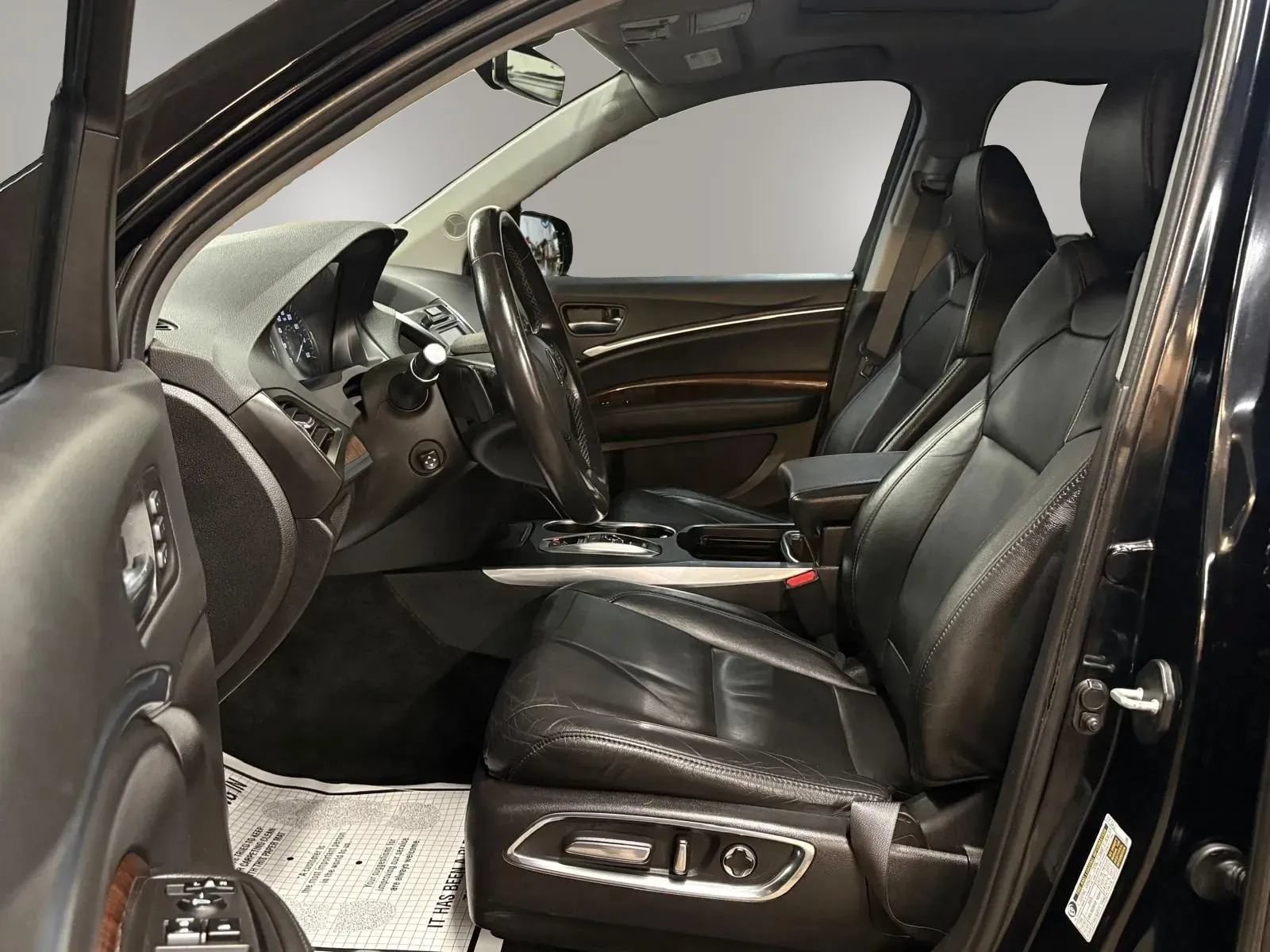 Used 2020 Acura MDX SH-AWD image 17