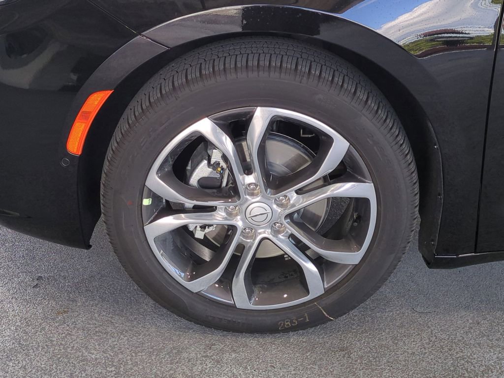 New 2026 Chrysler Pacifica Pinnacle w/ Trailer Tow Group image 11