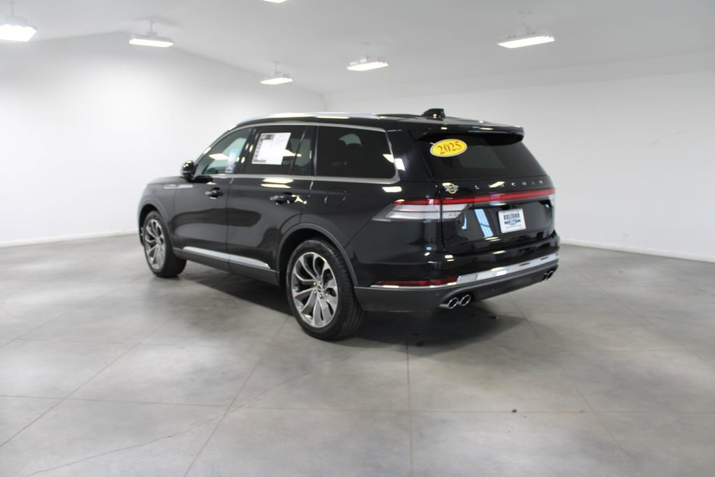 Used 2025 Lincoln Aviator Reserve image 7