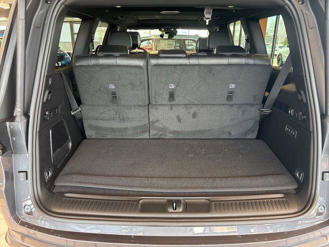 New 2026 Jeep Grand Wagoneer Limited w/ Premium Group II AWD/4WD image 36