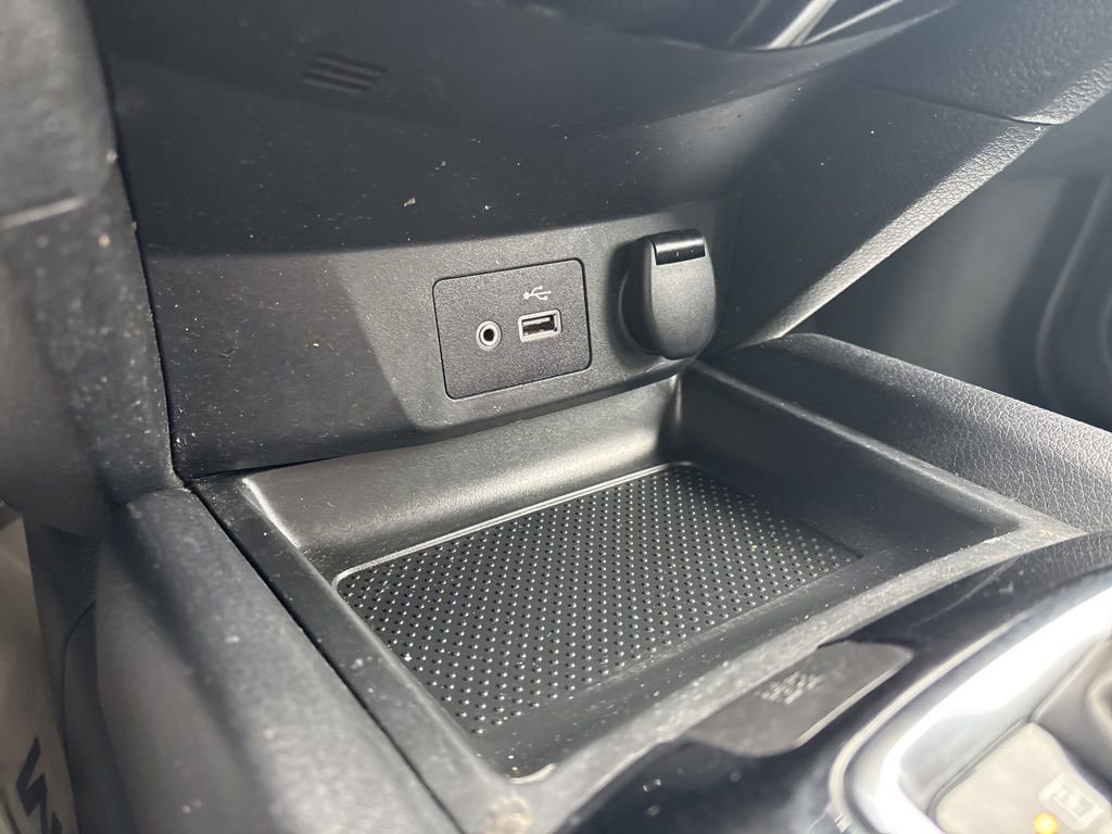 Used 2020 Nissan Rogue SV image 27