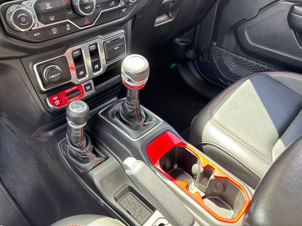 Used 2018 Jeep Wrangler Rubicon AWD/4WD image 27