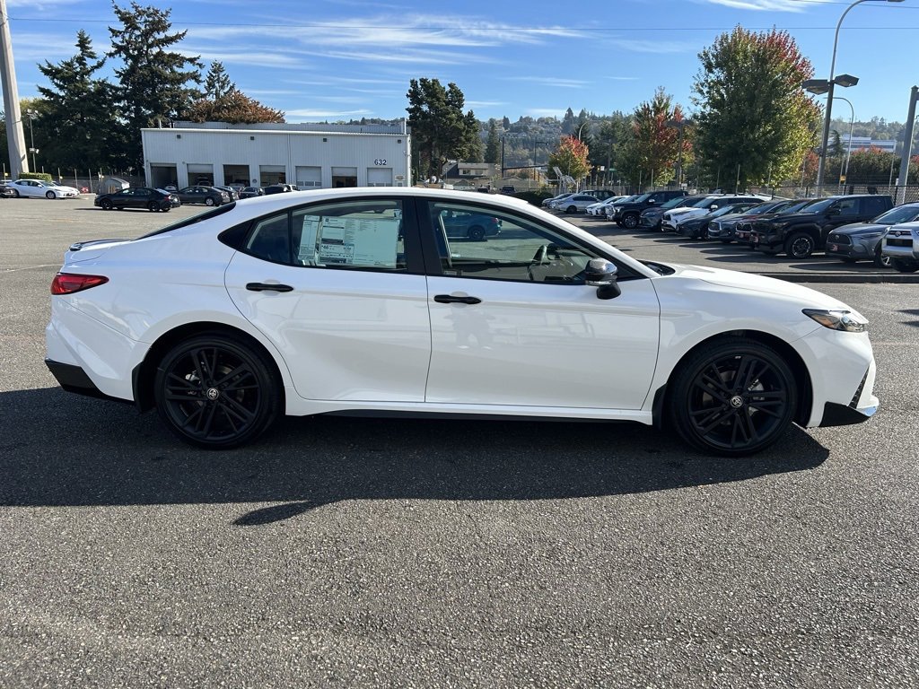 New 2026 Toyota Camry Hybrid image 4
