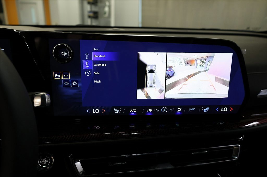 New 2026 Chevrolet Traverse Z71 w/ Driver Confidence Package image 23