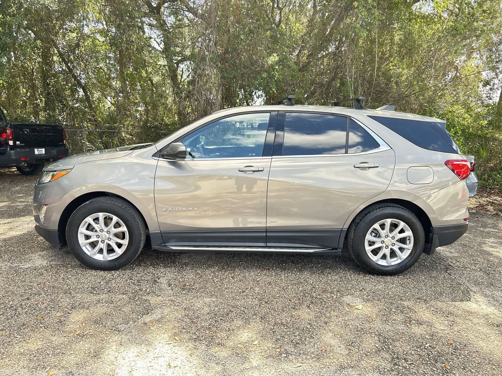 Used 2019 Chevrolet Equinox LT w/ LPO, Hit The Road Package FWD image 4