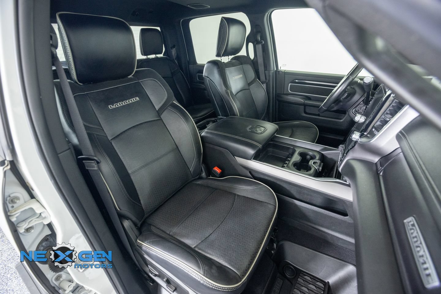 Used 2021 RAM 3500 Laramie AWD/4WD image 48