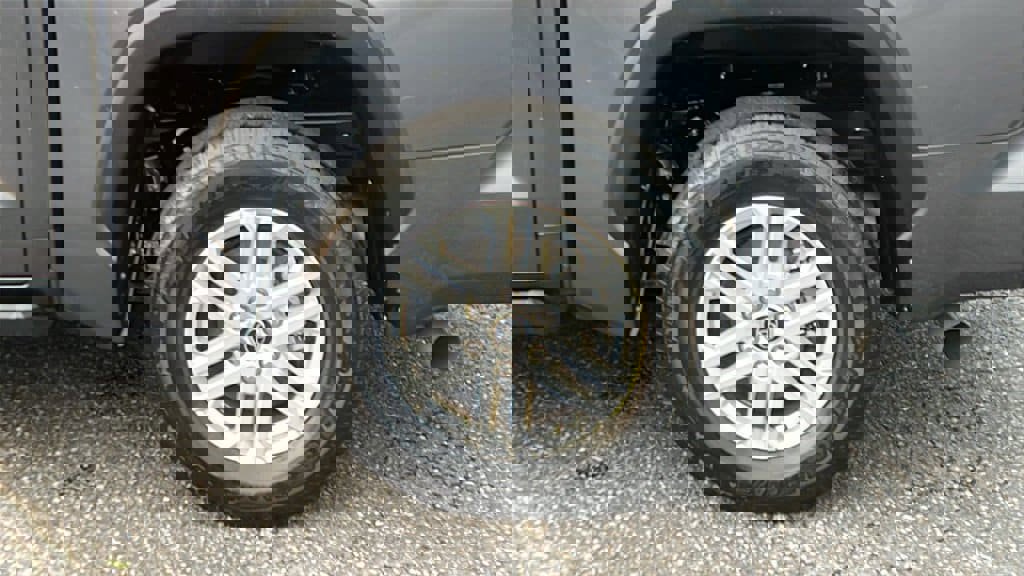 Used 2022 Toyota Tundra SR5 image 9