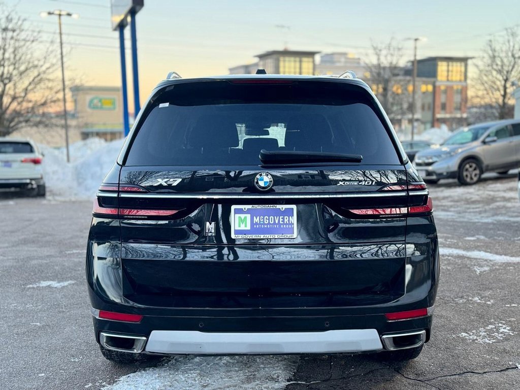 Used 2023 BMW X7 xDrive40i w/ Premium Package image 5