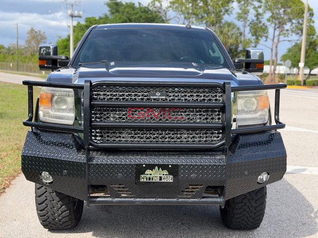 Used 2015 GMC Sierra 2500 Denali w/ Duramax Plus Package AWD/4WD image 3