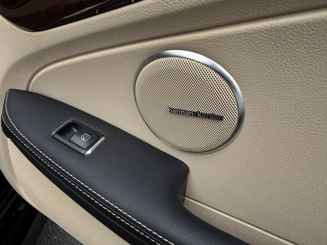 Used 2014 Mercedes-Benz SLK 350 image 17