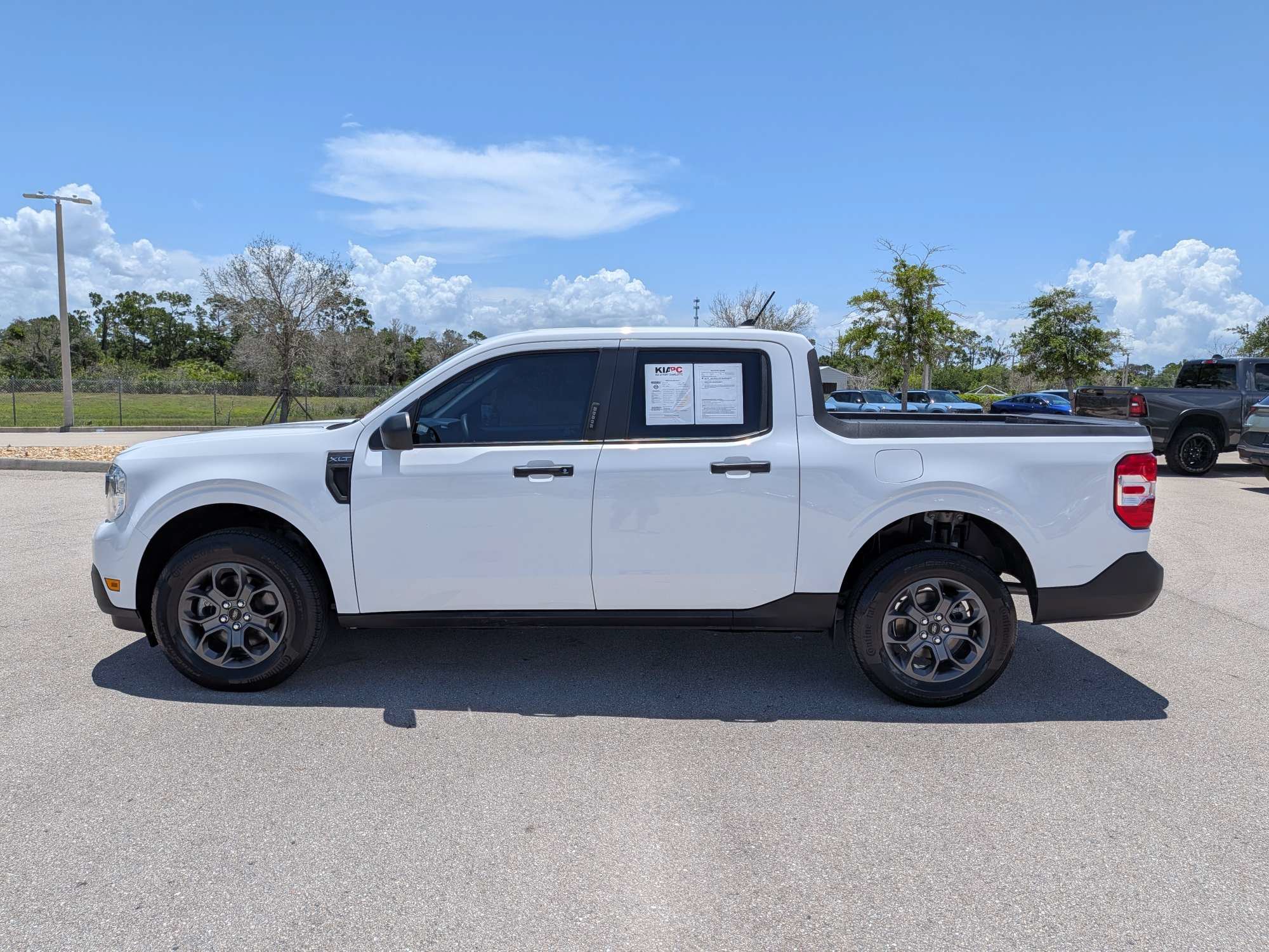 Used 2022 Ford Maverick XLT FWD image 8