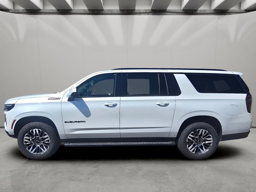 Used 2025 Chevrolet Suburban Z71 AWD/4WD image 4