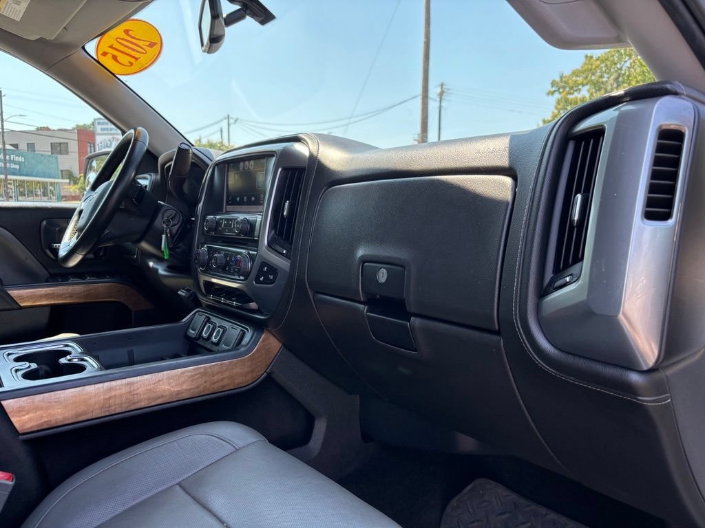 Used 2015 Chevrolet Silverado 1500 LTZ AWD/4WD image 30