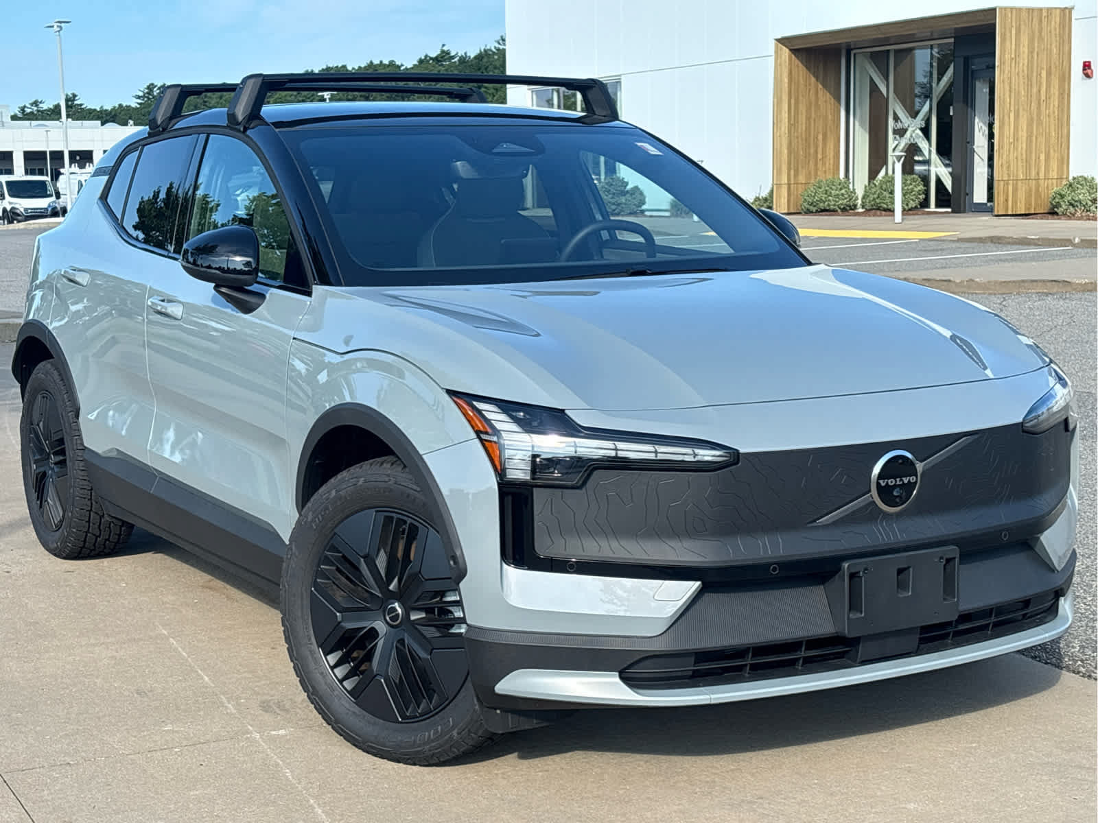 Used 2026 Volvo EX30 Cross Country Ultra w/ Protection Package Premier AWD/4WD image 4