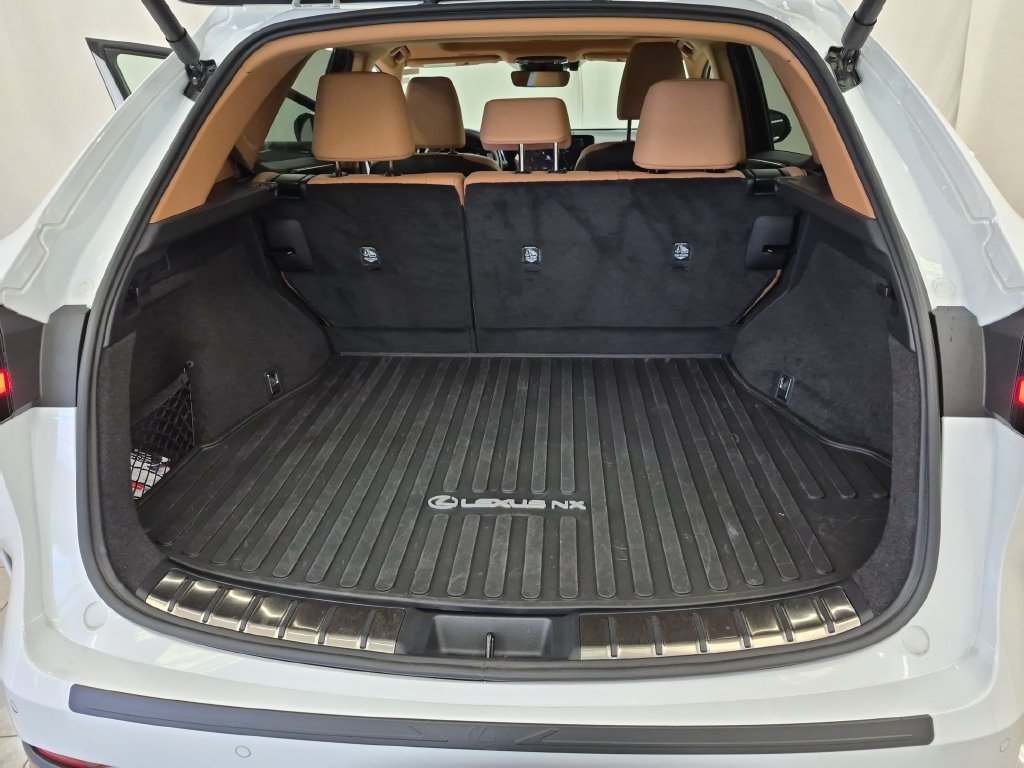 Certified 2026 Lexus NX 350 AWD w/ Accessory Package (2T) image 33