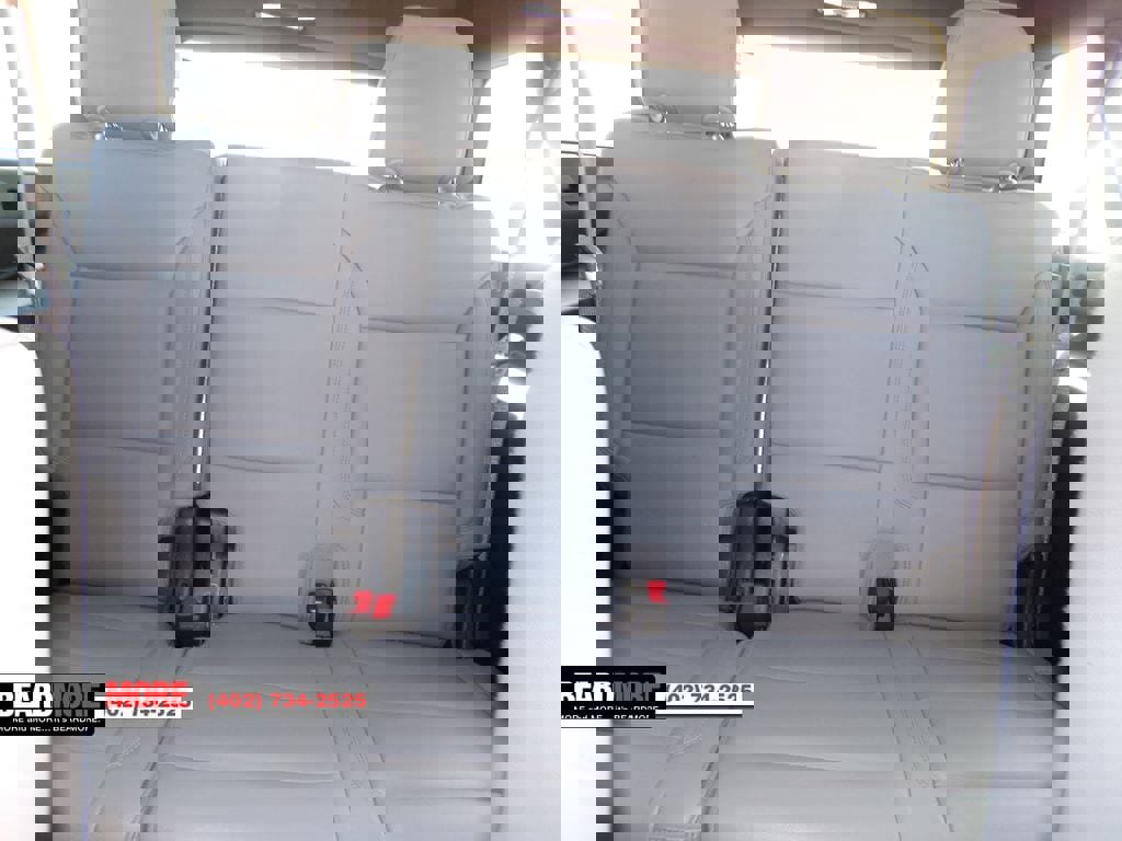 Used 2021 Chevrolet Suburban Z71 w/ Z71 Signature Package image 17