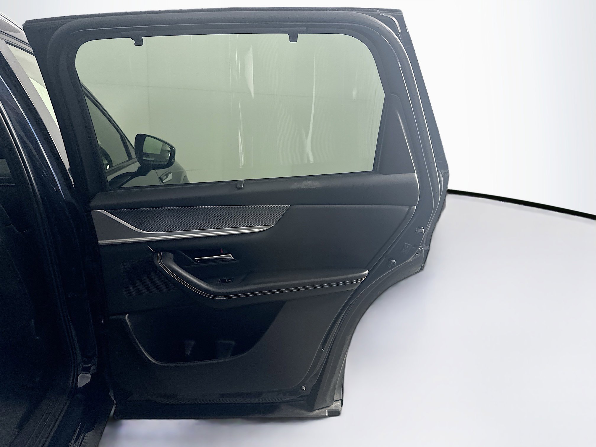 Used 2025 MAZDA CX-90 3.3 Turbo w/ Preferred Package image 34