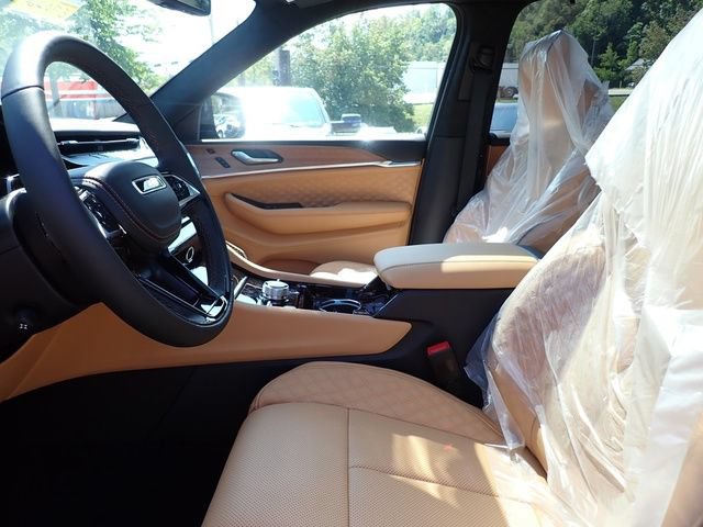 New 2027 Jeep Grand Cherokee L Summit AWD/4WD image 12