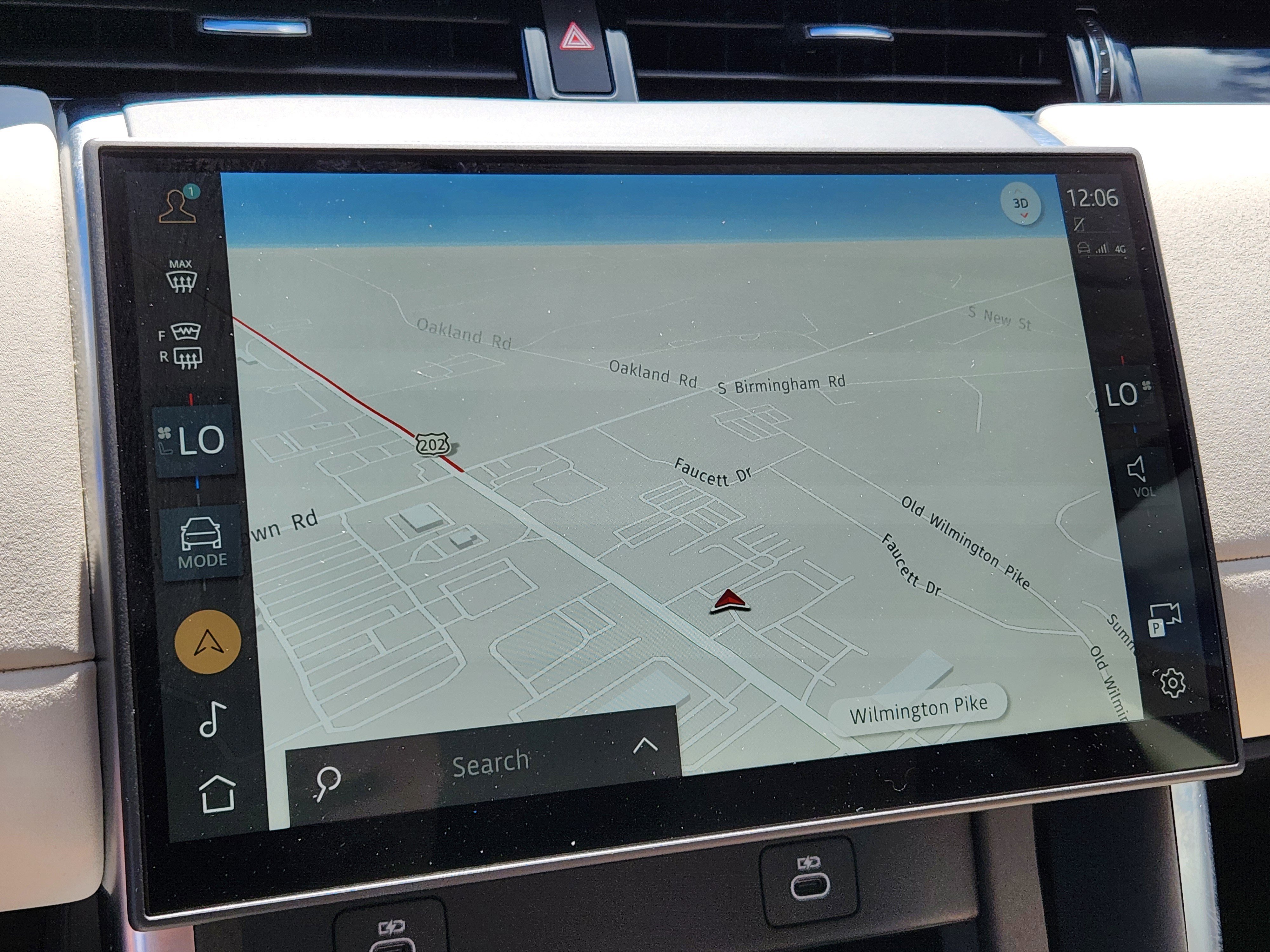 Certified 2025 Land Rover Discovery Sport S image 20