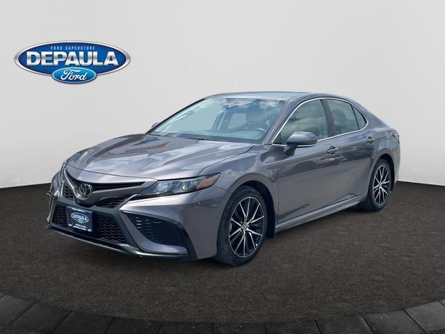 Used 2024 Toyota Camry SE