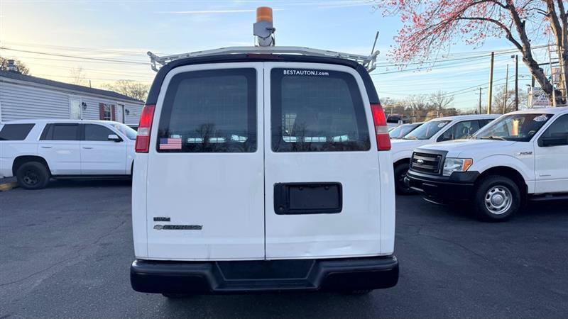 Used 2011 Chevrolet Express 2500 RWD image 7
