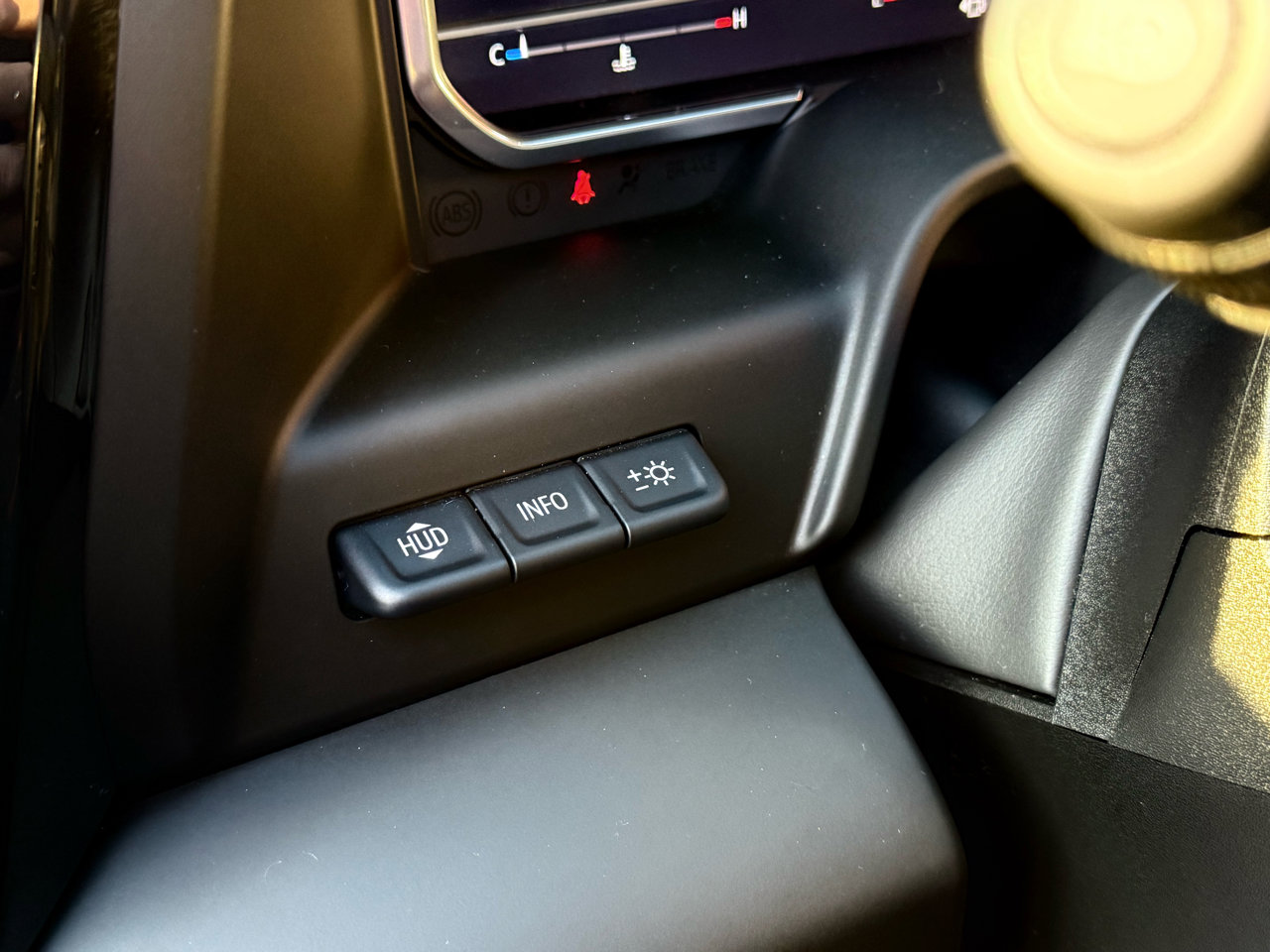 Used 2023 GMC Sierra 1500 AT4 w/ Technology Package image 18