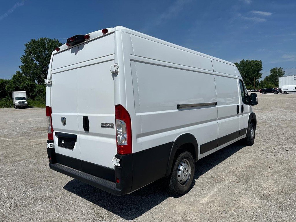 Used 2023 RAM ProMaster 3500 w/ Driver Convenience Group FWD image 3