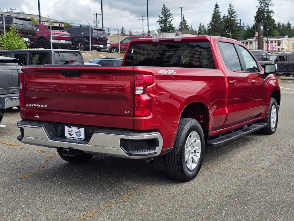 Used 2024 Chevrolet Silverado 1500 LT AWD/4WD image 6
