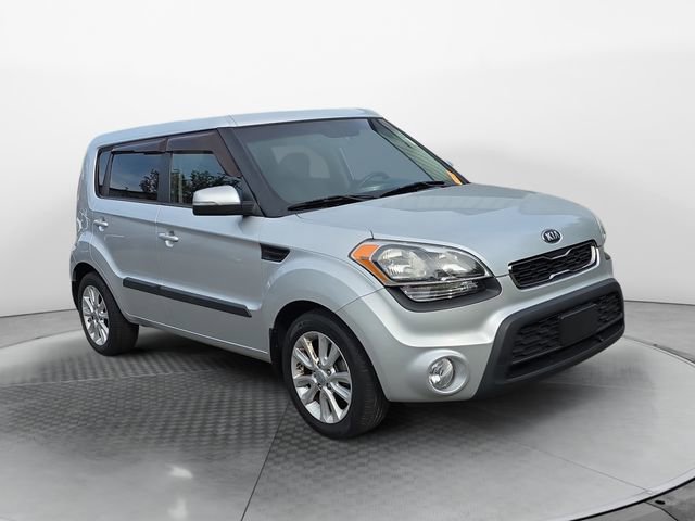 Used 2013 Kia Soul + w/ Audio Pkg FWD image 7