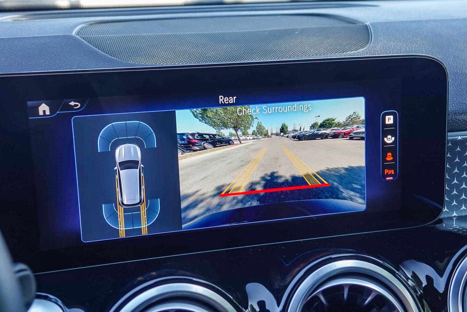 Used 2024 Mercedes-Benz EQB 300 4MATIC image 23