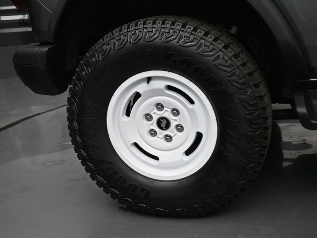 Certified 2025 Ford Bronco Heritage Edition AWD/4WD image 37