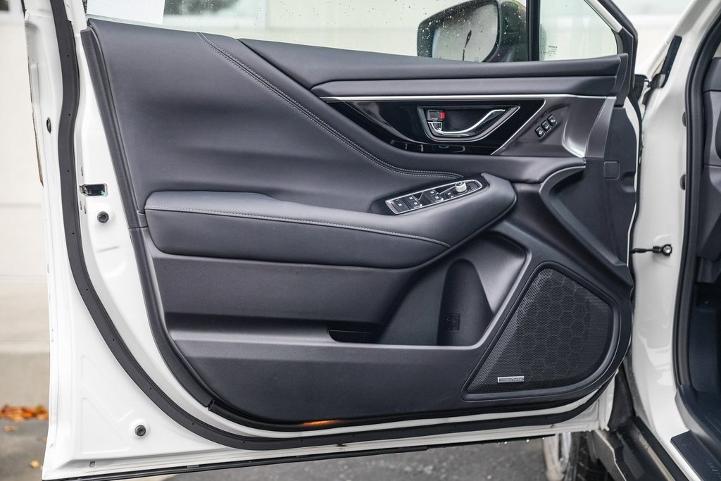 Used 2023 Subaru Outback Limited image 19