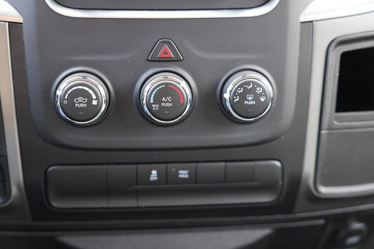 Used 2024 RAM 1500 Classic SLT AWD/4WD image 23