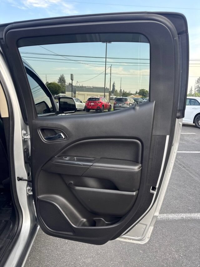 Used 2018 GMC Canyon SLT w/ Trailering Package AWD/4WD image 13