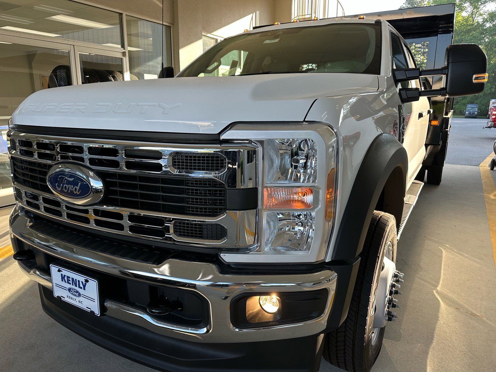 New 2026 Ford F450 XL w/ XL Chrome Package AWD/4WD image 1