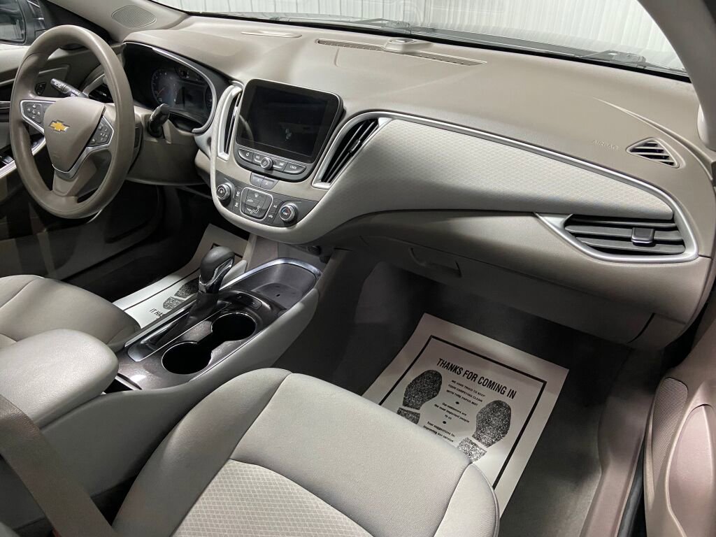 Used 2022 Chevrolet Malibu LS w/ Driver Confidence Package II image 7
