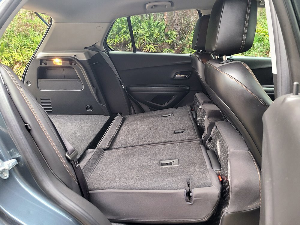 Used 2021 Chevrolet Trax LT w/ LT Convenience Package image 21