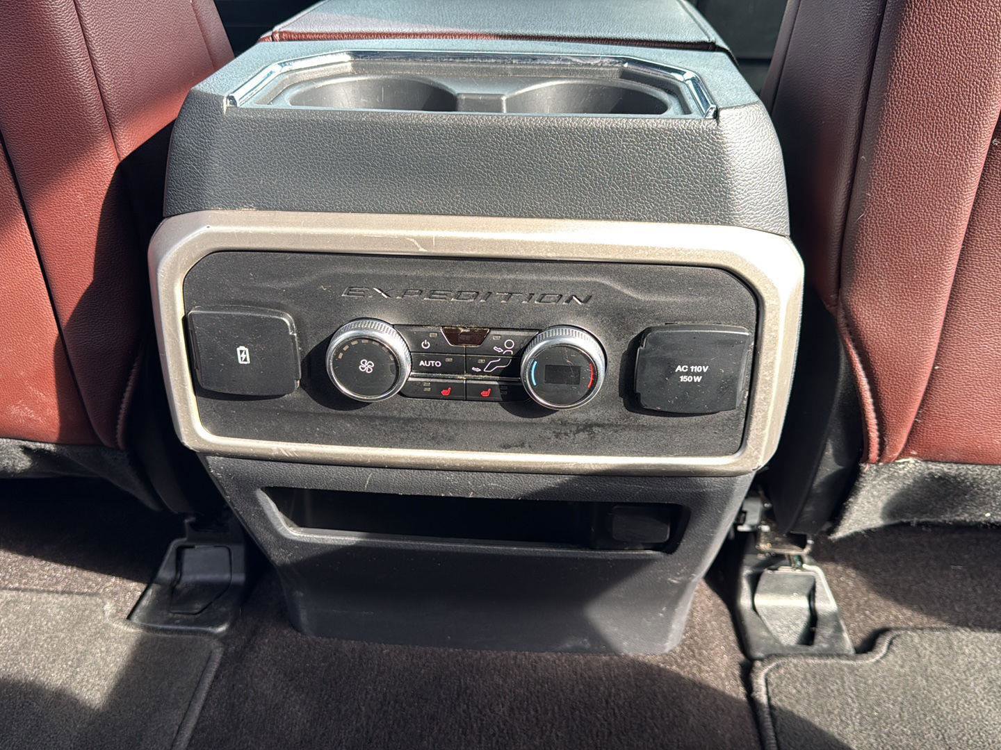 Used 2023 Ford Expedition Max Limited image 27