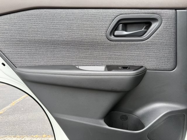 Used 2021 Nissan Rogue S FWD image 22