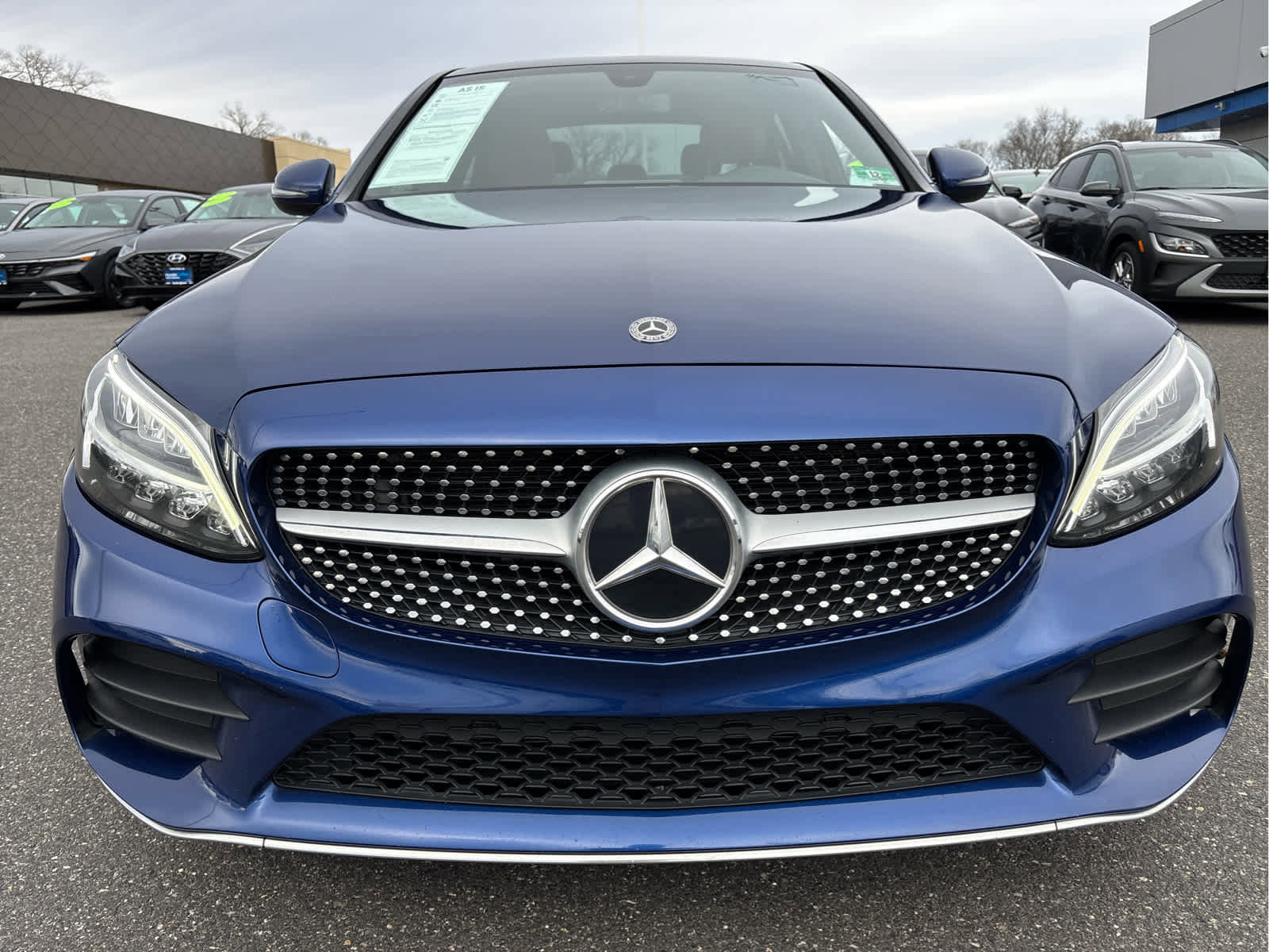 Used 2019 Mercedes-Benz C 300 4MATIC Sedan image 4