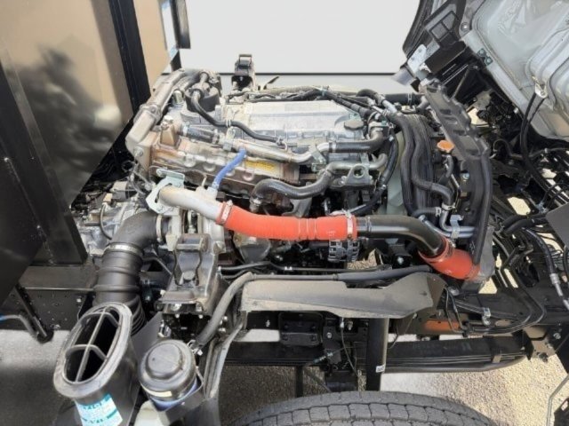 New 2025 Chevrolet Low Cab Forward 4500 XD RWD image 37