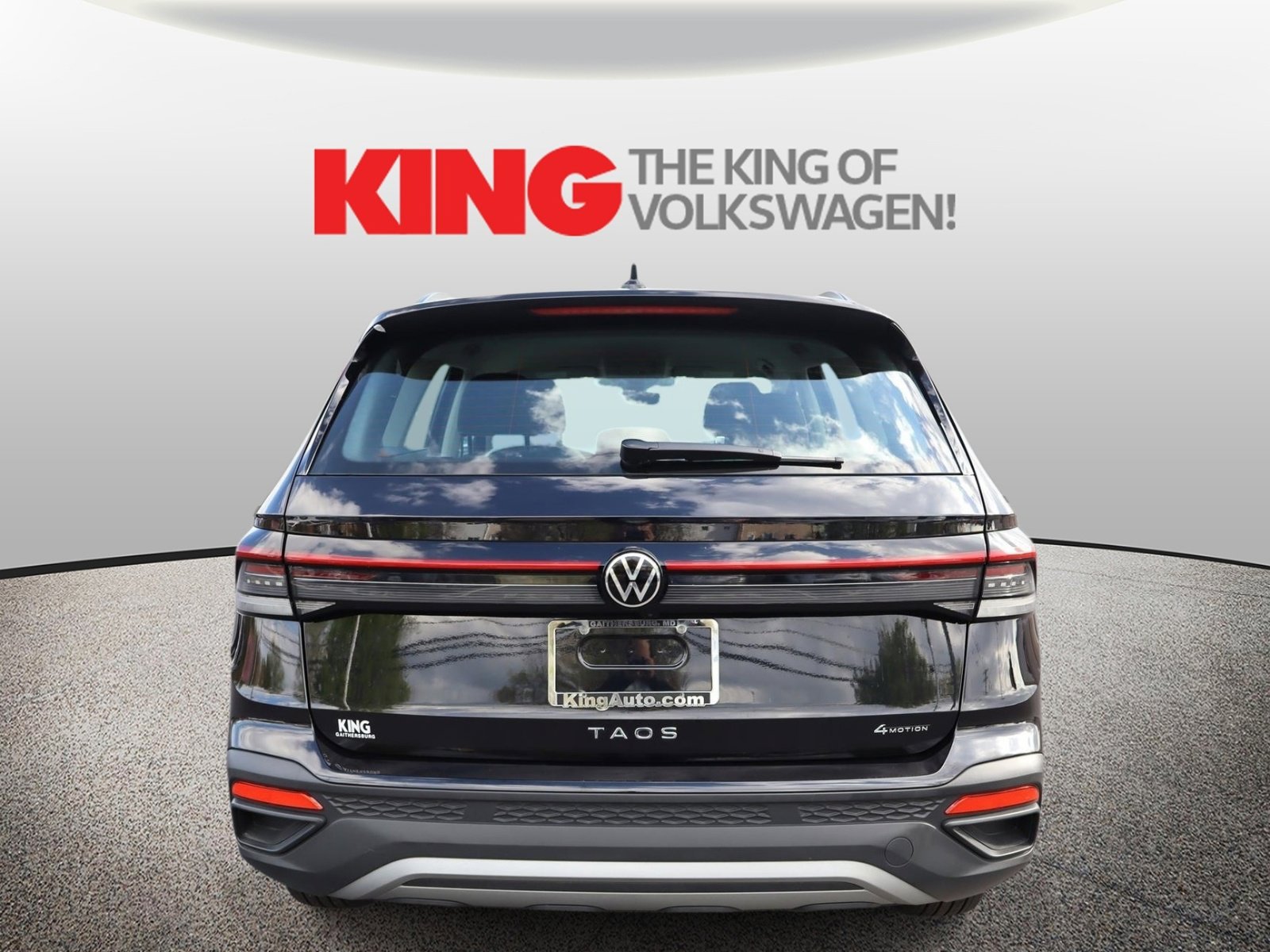 Certified 2025 Volkswagen Taos S image 4