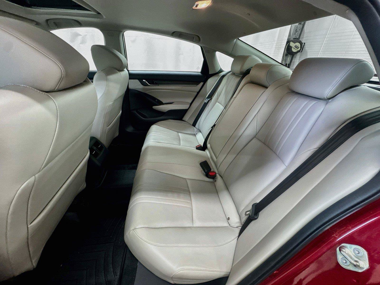 Used 2019 Honda Accord EX-L image 10