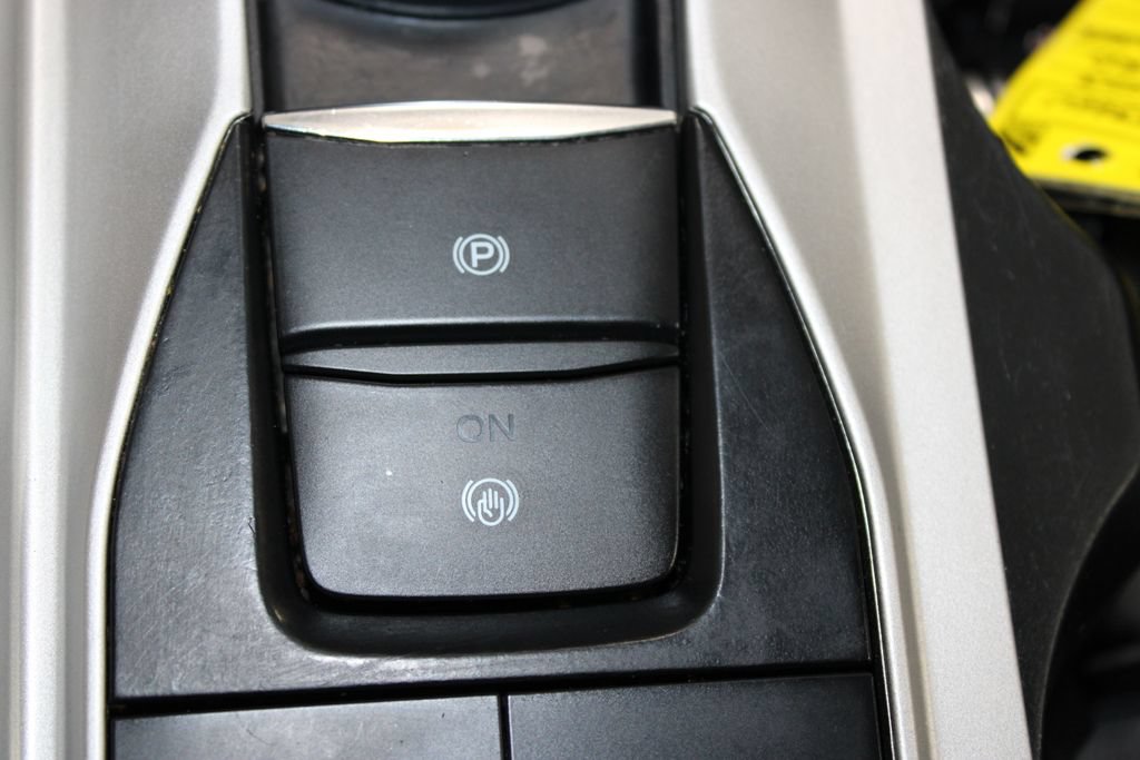 Used 2023 Ford Explorer XLT w/ Equipment Group 202A AWD/4WD image 45