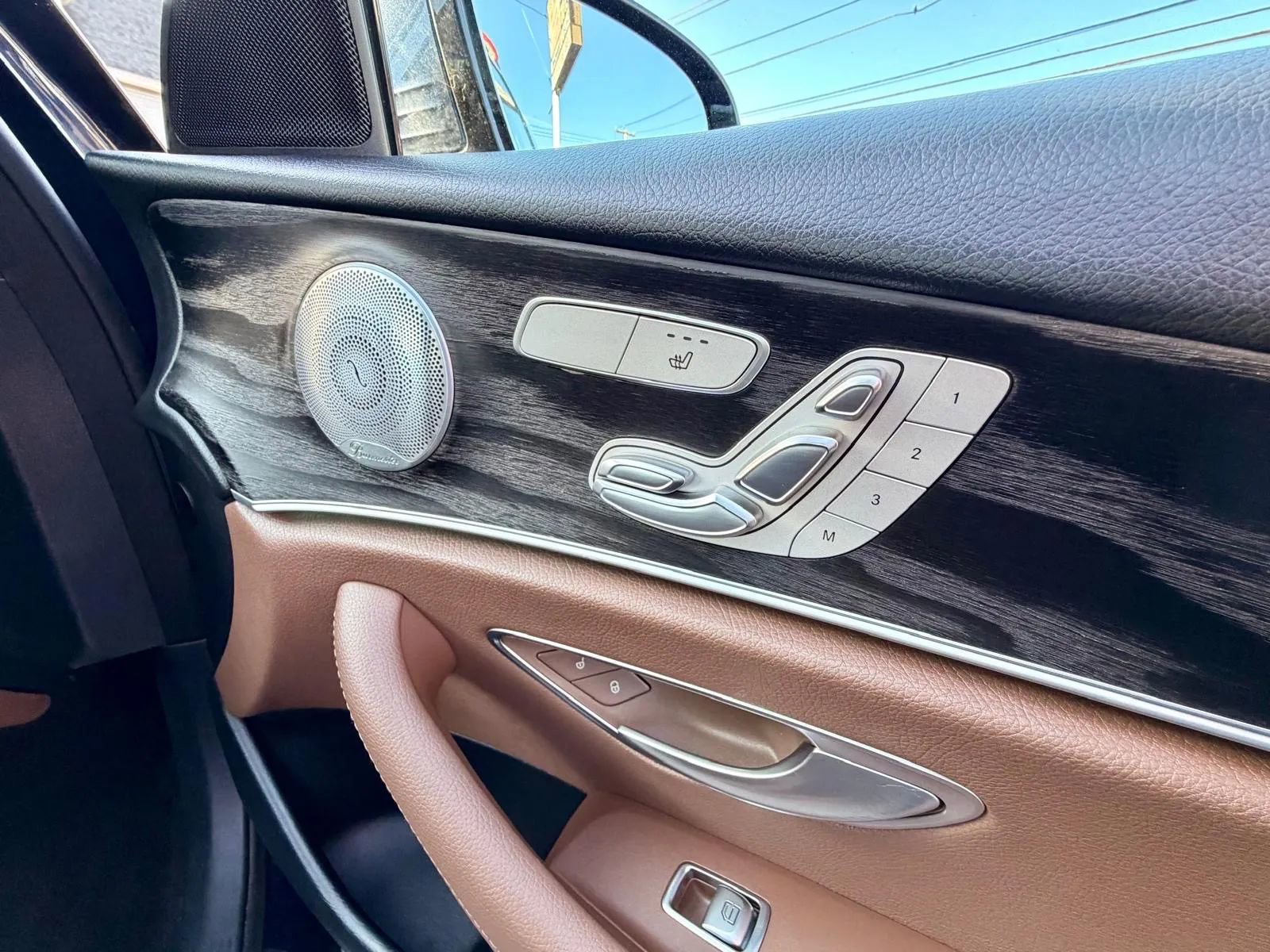 Used 2017 Mercedes-Benz E 300 4MATIC image 10