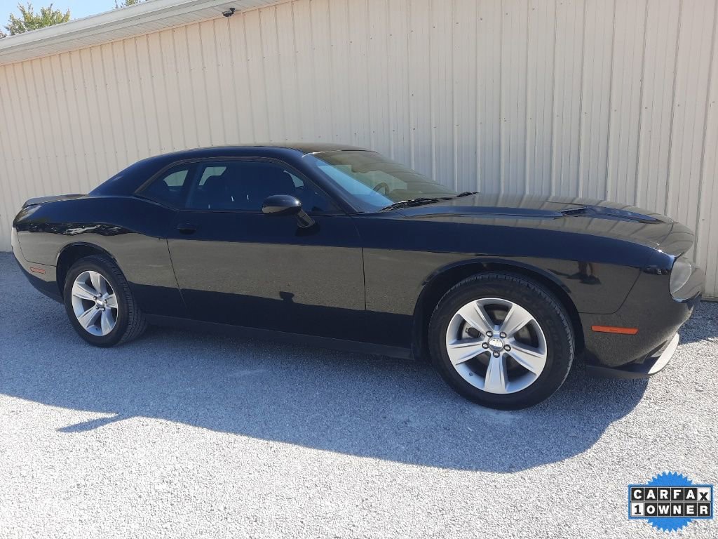 Used 2023 Dodge Challenger SXT image 6